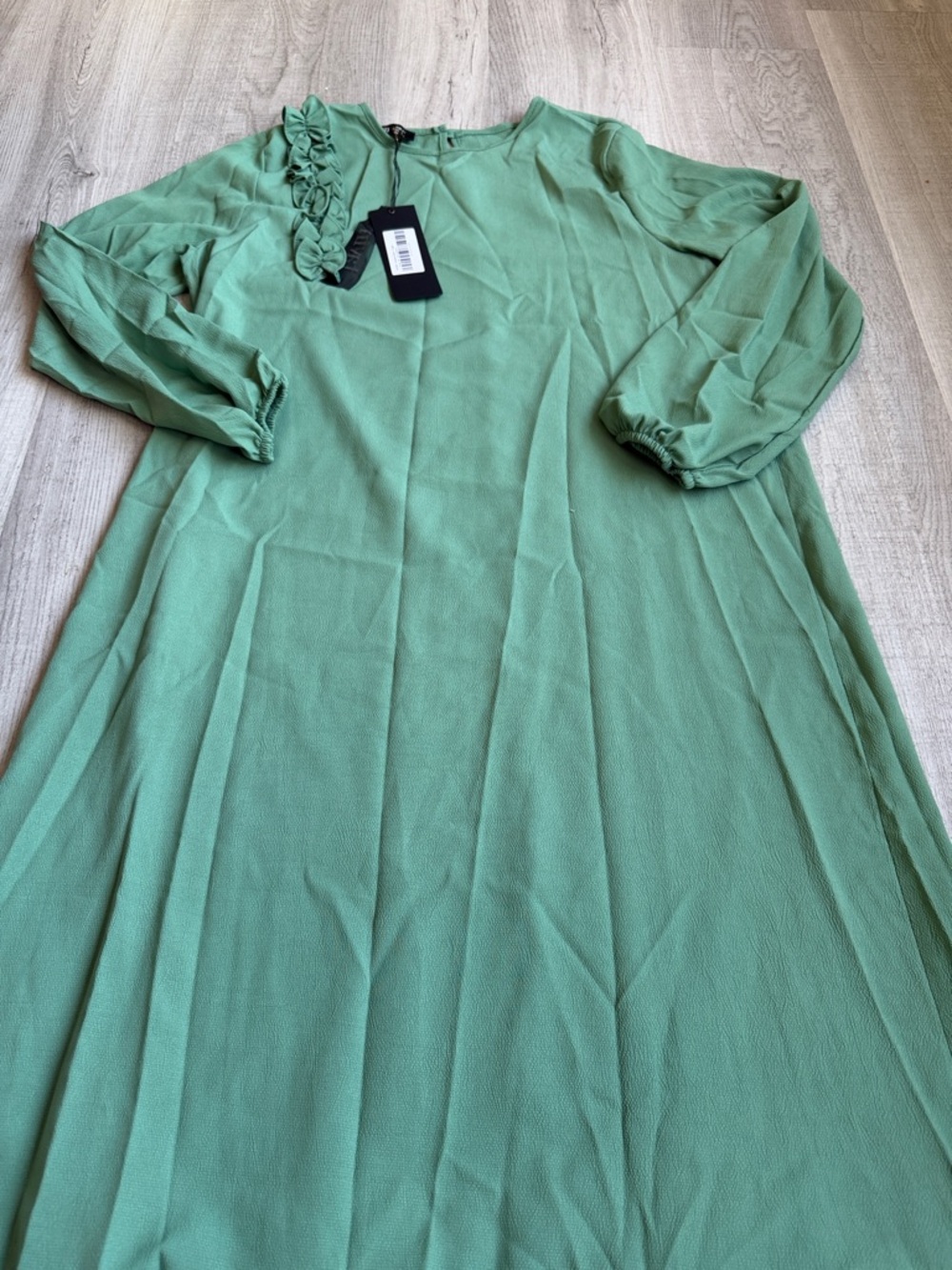 Tavin Green Long Dress Size L (US 8) NWT Long Sleeve Elegant Modest - Picture 2 of 7